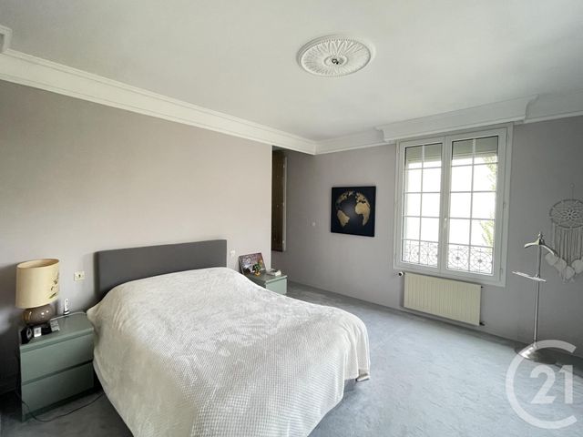 Maison à vendre - 9 pièces - 232,18 m2 - St Remy Les Chevreuse - 78 - ILE-DE-FRANCE