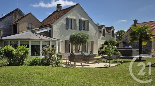 Maison à vendre - 6 pièces - 216 m2 - Cernay La Ville - 78 - ILE-DE-FRANCE