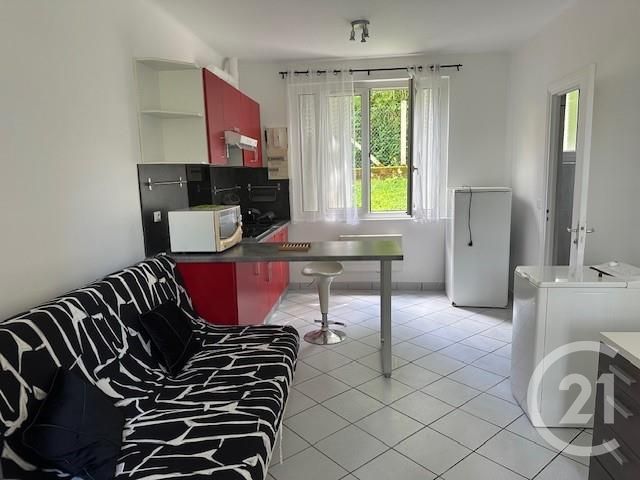 Afficher la photo en grand Appartement F1 à vendre - 1 pièce - 24 m2 - St Remy Les Chevreuse - 78 - ILE-DE-FRANCE