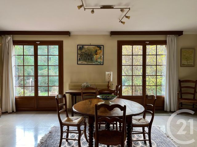 Afficher la photo en grand Maison à vendre - 9 pièces - 202 m2 - St Remy Les Chevreuse - 78 - ILE-DE-FRANCE