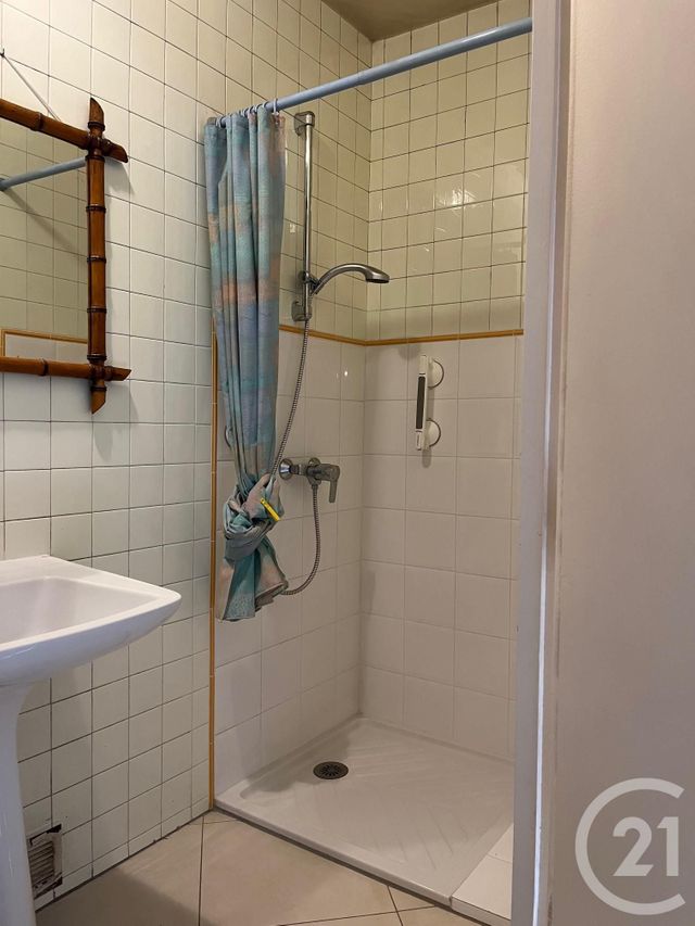 Afficher la photo en grand Maison à vendre - 9 pièces - 202 m2 - St Remy Les Chevreuse - 78 - ILE-DE-FRANCE