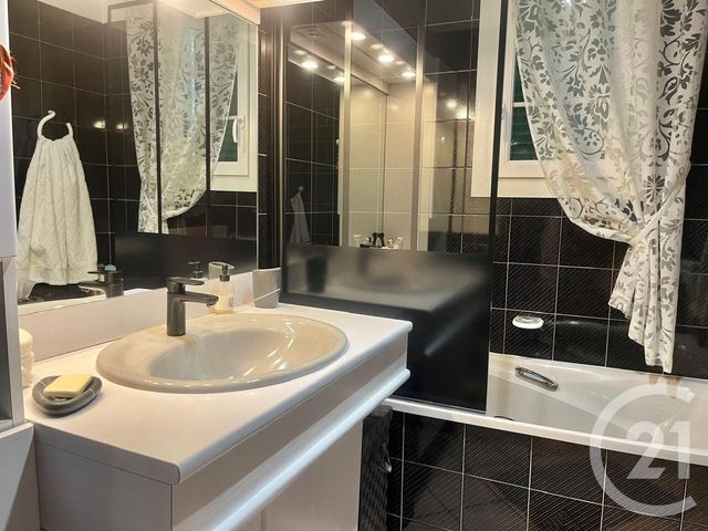 Maison &agrave; vendre - 7 pi&egrave;ces - 118 m2 - St Remy Les Chevreuse - 78 - ILE-DE-FRANCE